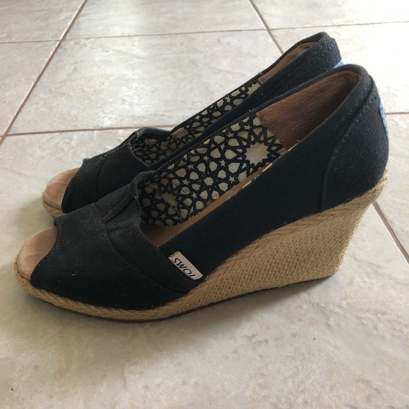 Tom’s Wedges - Picture 2 of 3